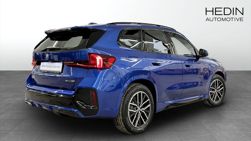 Bild 2 av BMW iX1 xDrive30 M-sport Rattvärme Drag