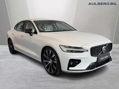 Volvo S60 B5 Bensin Plus Dark. Backkamera, Navi, Adaptiv farthållare, Sportchassi, Panoramatak, HarmanKardon PremiumSound