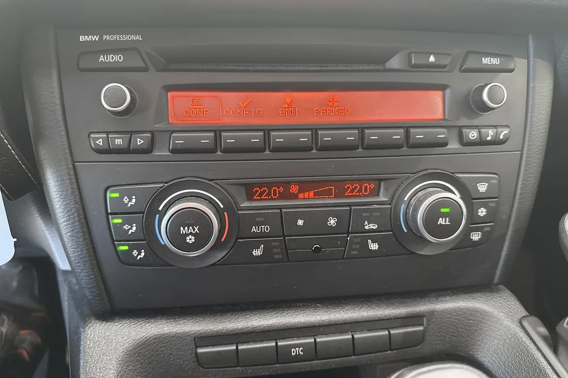 picture of a car