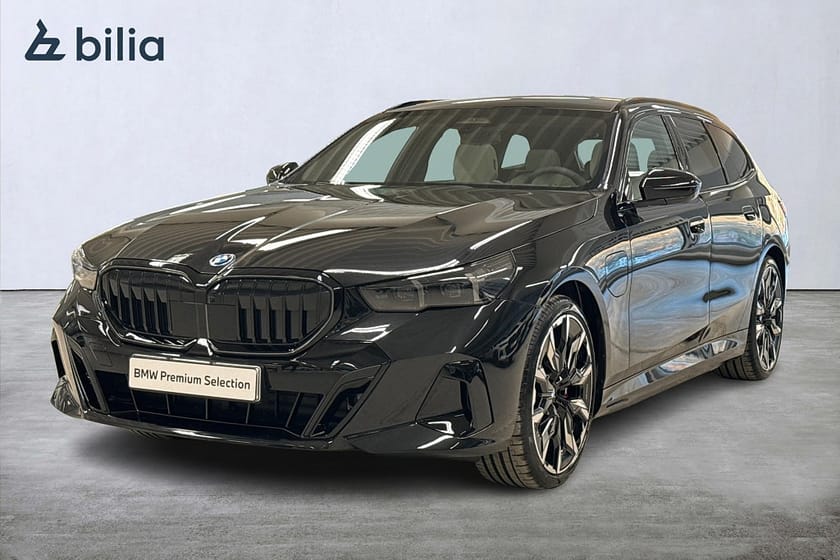 Bild 1 av BMW 550e xDrive Touring 550 M-Sport Pro | DEMOBIL | Drag | B&W