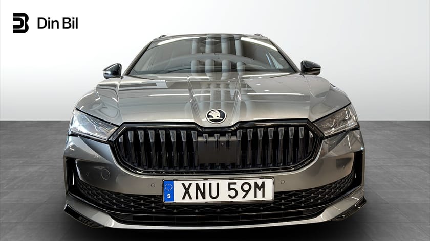 Bild 4 av Škoda Superb iV Kombi Sportline 1,5 TSI DSG Pano | Drag | HUD | DCC