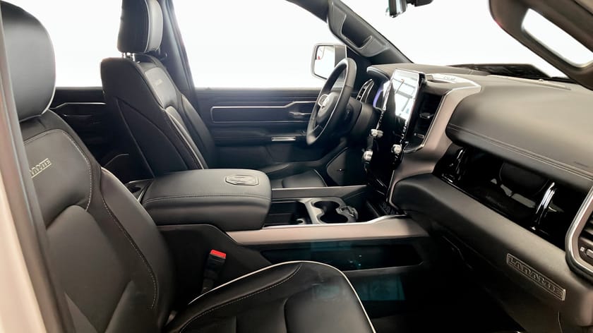 Bild 3 av RAM 1500 Crew Cab LARAMIE NIGHT PREMIUM