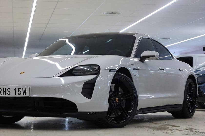 Bild 5 av Porsche Taycan Turbo 680hk SportDesign Sport Chrono Pano Bose