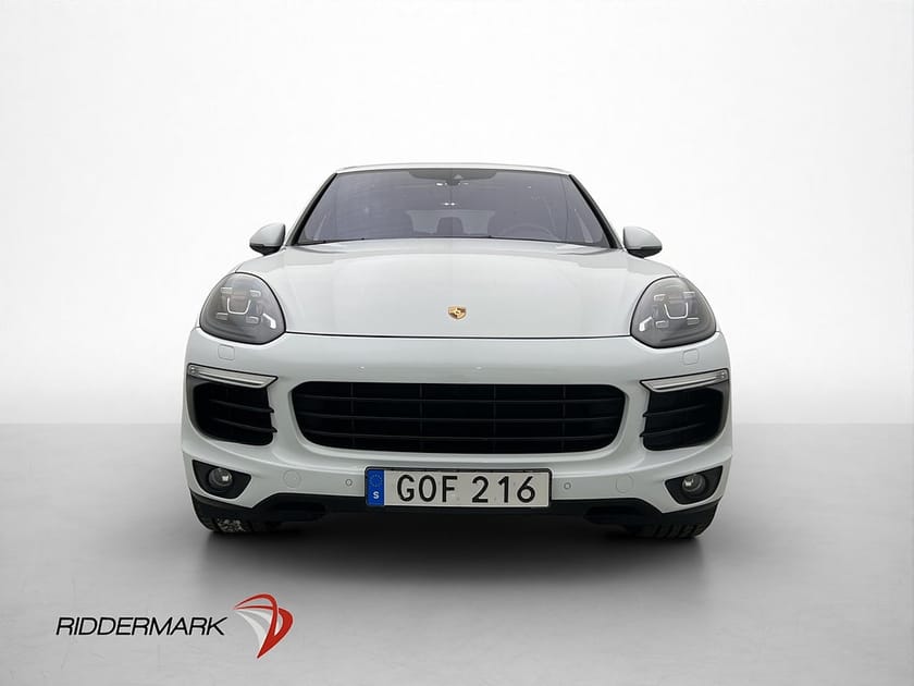 Bild 2 av Porsche Cayenne S E-Hybrid AWD Pano Bose Skinn D-Värm Drag