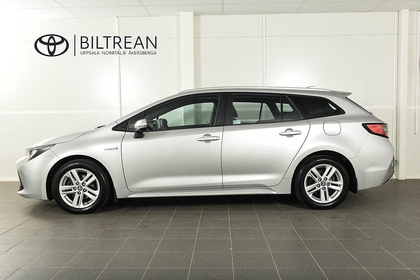 Bild 2 av Toyota Corolla Touring Sports Hybrid Kombi Elhybrid Active Backkamera M&K-Värm