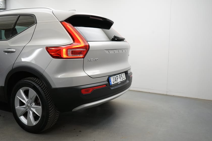 Bild 3 av Volvo XC40 B4 FWD Bensin Core SE II, Baklucka elmanövrerad, Navigation