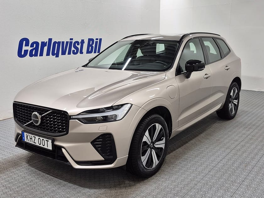 Bild 1 av Volvo XC60 T6 Recharge Plus Dark plug in AWD 350HK 4x4 Panorama Läder