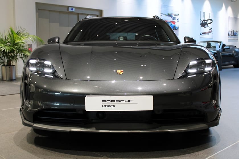 Bild 3 av Porsche Taycan 4 Cross Turismo Moms