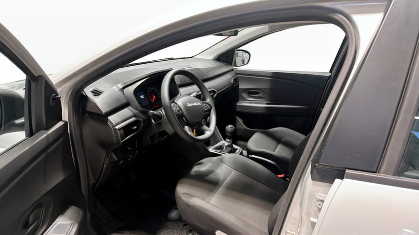 Bild 4 av Dacia Sandero ESSENTIAL TCE 90 4X2 MAN