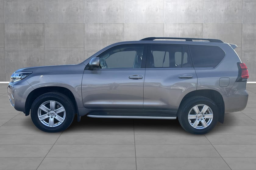 Bilde 2 av Toyota Land Cruiser 5-dørs 2.8 D-4D GX Aut