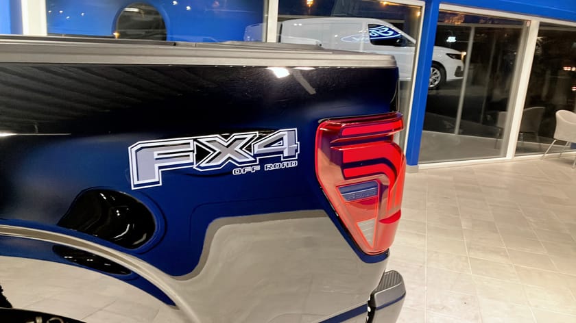 Bild 4 av Ford F-150 SuperCrew Lariat Black Edition 5.0L V8 406HP - 0% RÄNTA