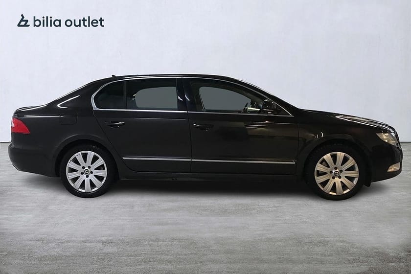 Bild 5 av Škoda Superb Skoda 3.6 FSI V6 4x4 260hk Pano Skinn SoV-hjul