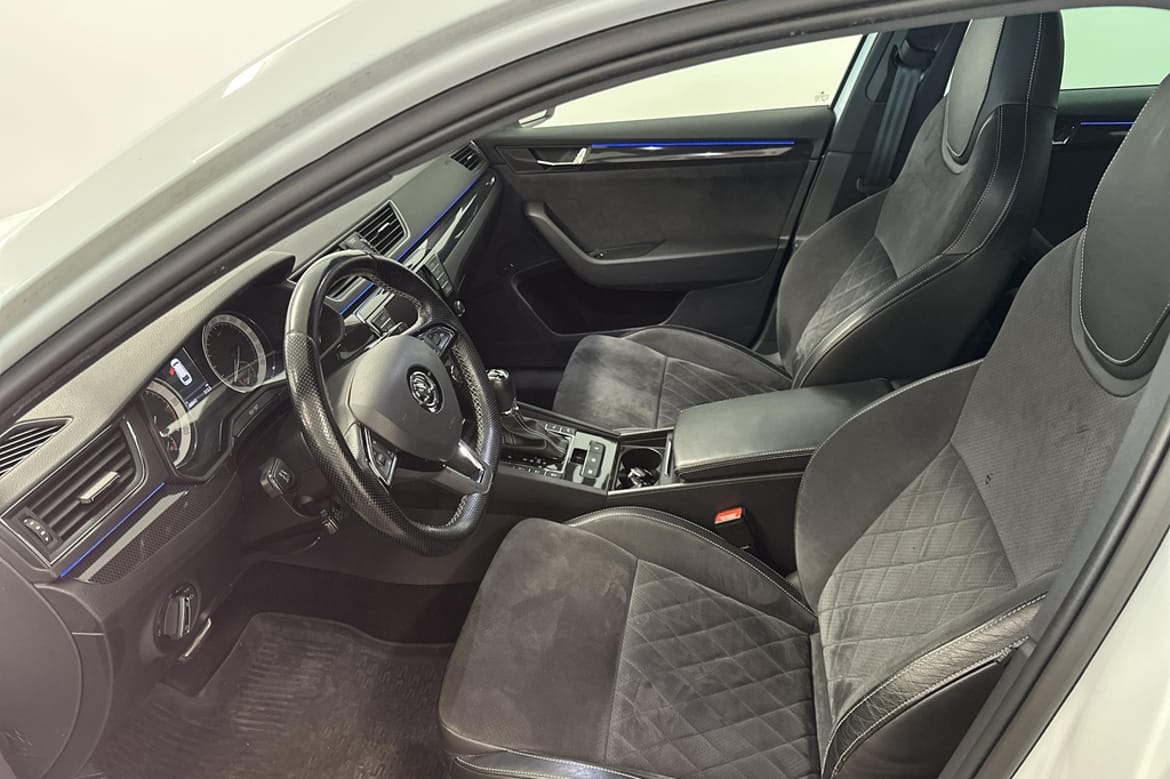 Škoda Superb Kombi 2.0 TDI 4x4 SCR DSG Sekventiell, 190hk, 2017