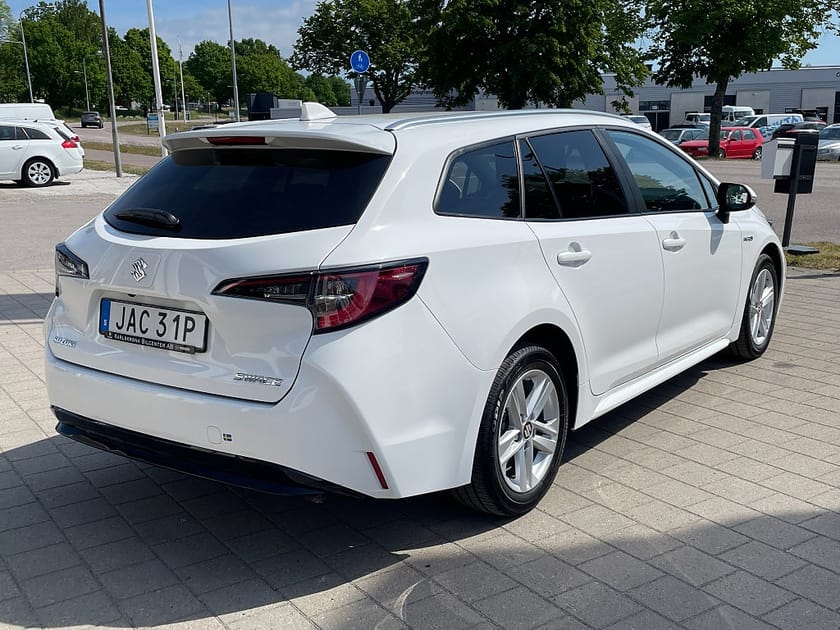 Bild 4 av Suzuki Swace Hybrid 1.8 VVT-i E-CVT 122 hk