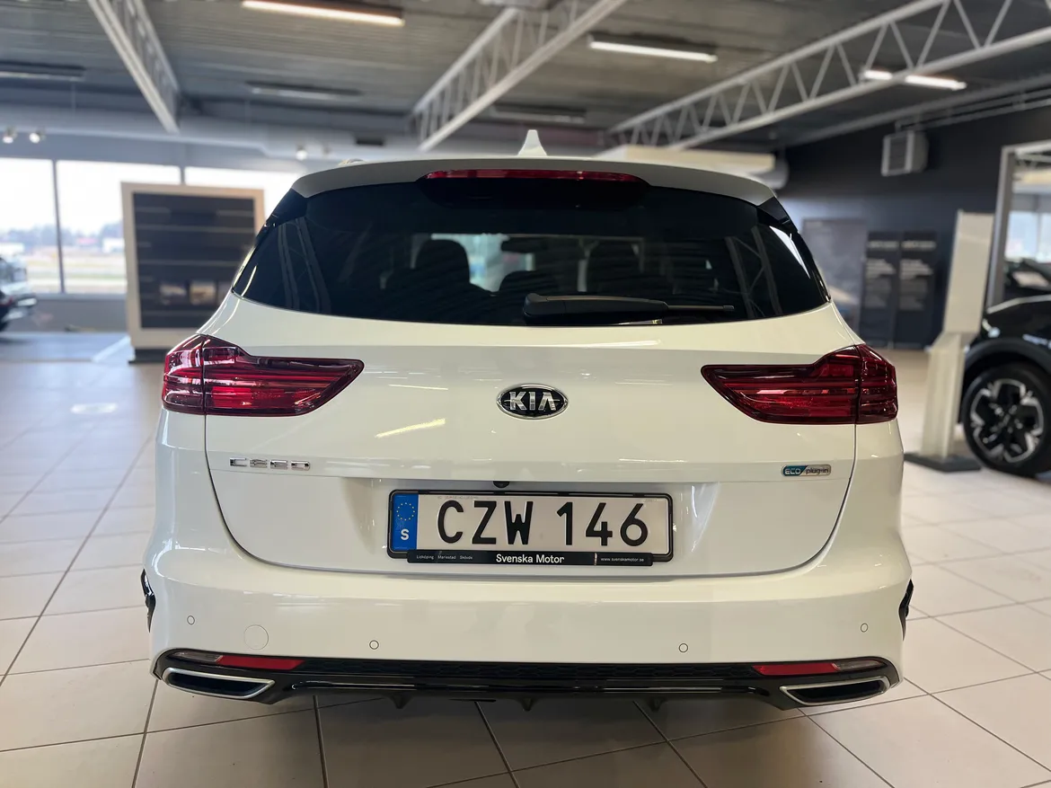 picture of a car