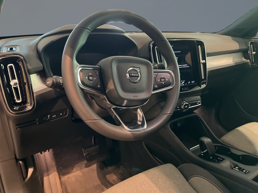 Bild 5 av Volvo XC40 Recharge T4 Core Bright//Adaptiv Farth//