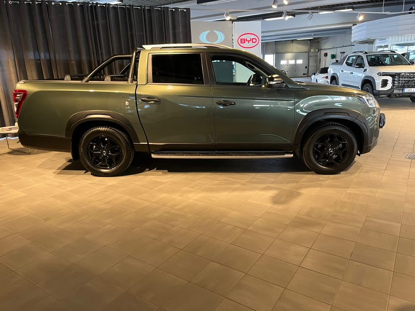 Bild 4 av SsangYong Musso KGM Grand  Blackline+ CNG/lågskatt