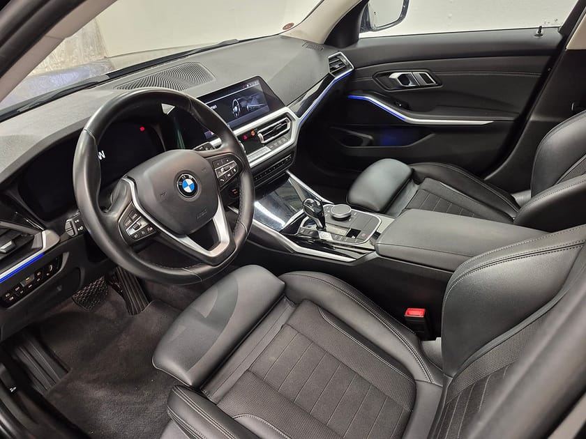 Bild 2 av BMW 320d xDrive Touring 320 D 190HK 4x4 Sportline