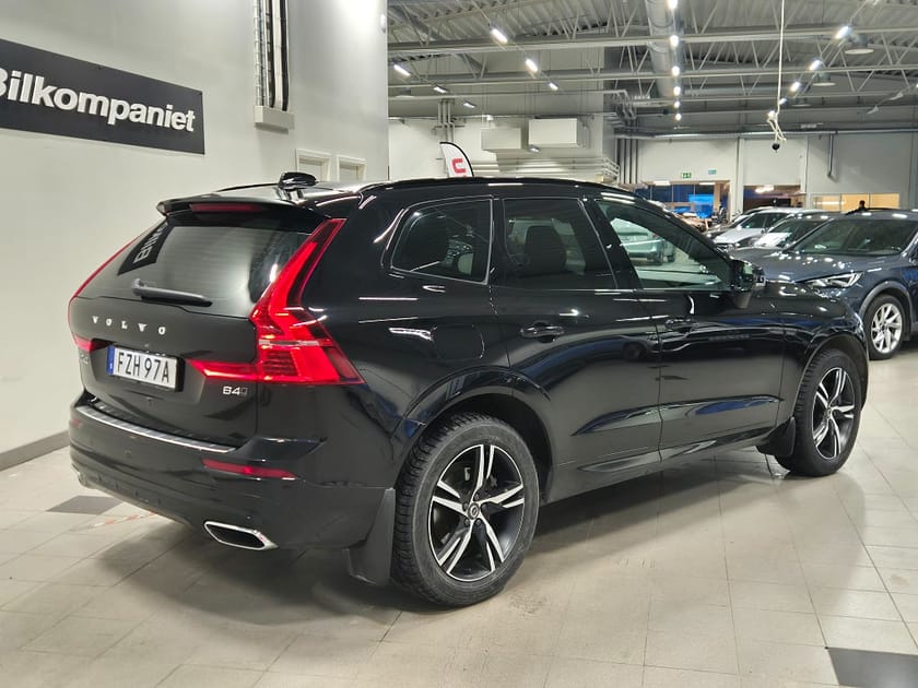 Bild 3 av Volvo XC60 B4 AWD,R-Design, Black Edit, H/K, Elstol, Drag,Värmare