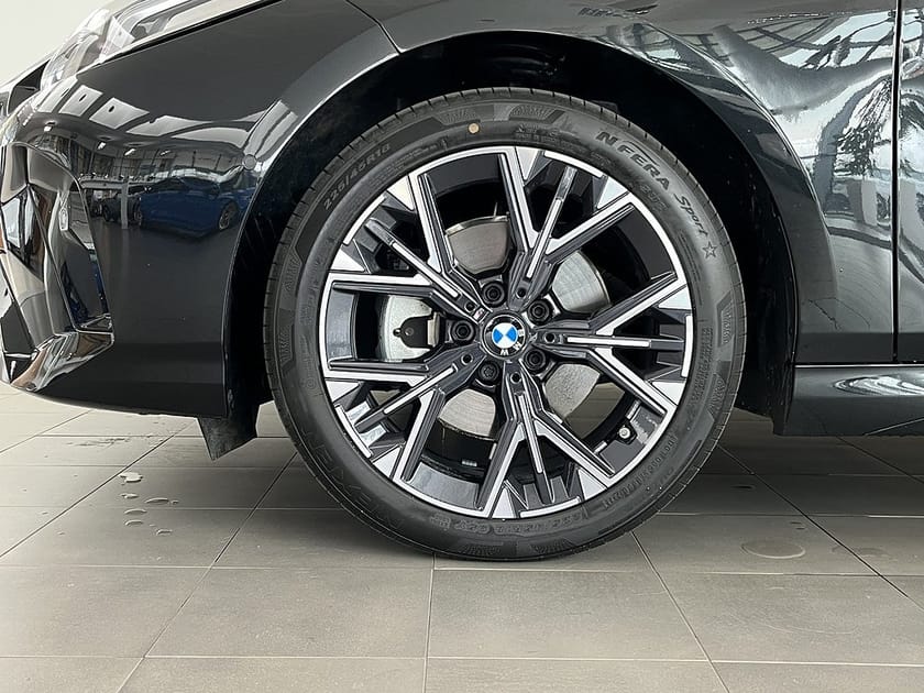 Bild 4 av BMW 120 4,95 ränta M Sport Design Nav Drive/Park-assist Rattv