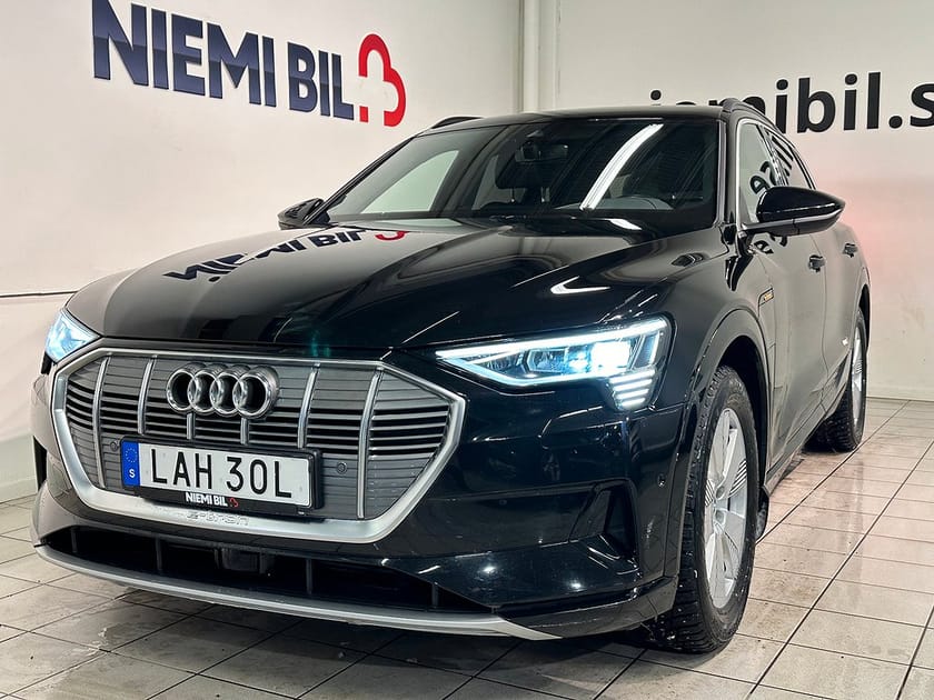 Bild 4 av Audi e-tron 55 quattro Drag/Luftfjäd/B-kamera/Pvärm/Navi/S&V