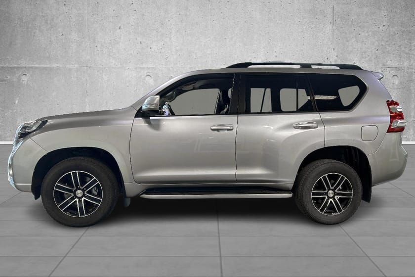 Bilde 2 av Toyota Land Cruiser VX m/skinn, fjernst.parkvarmer, ekstralys, garanti