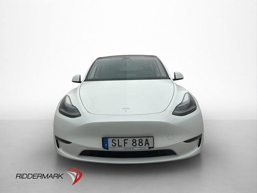 Bild 3 av Tesla Model Y Long Range AWD 514hk Pano Drag Autopilot MOMS