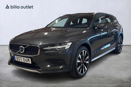 Volvo V60 Cross Country B4 AWD Core / Skinn / Keyless / B-Kamera / Drag / Navi