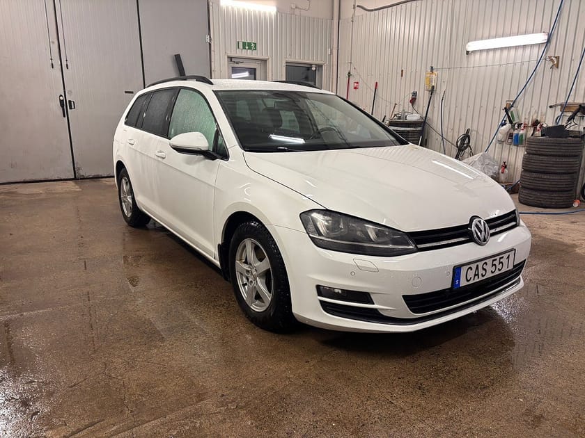 Bild 2 av Volkswagen Golf Sportscombi 1.6 TDI DPF BMT Masters Euro 5