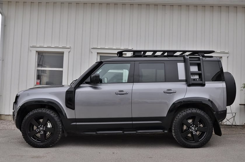Bild 3 av Land Rover Defender 110 P400 MHEV Nav Drag Luftfjädring Värmare Meridian 360°
