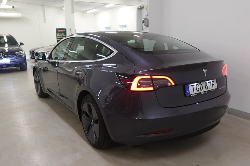 Bild 4 av Tesla Model 3 Long Range AWD Panorama GPS Kamera FSD