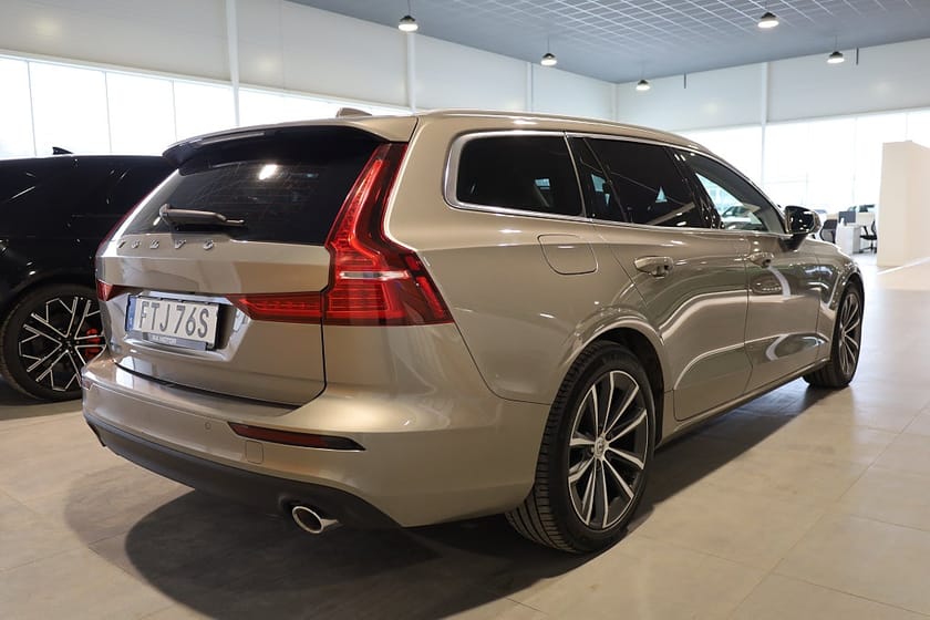 Bild 5 av Volvo V60 D4 190hk Momentum AWD Aut H/K Navi Kamera Leasbar