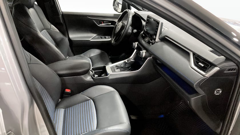 Bild 3 av Toyota RAV4 Hybrid AWD-i 222hk, Style