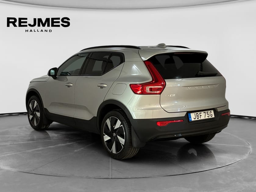 Bild 2 av Volvo EX40 Single Motor Extended Range R Plus Edt