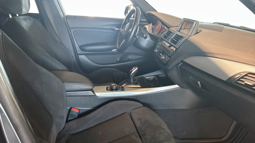 Bild 3 av BMW 120d xDrive XDRIVE| M-SPORT | HARMAN KARDON