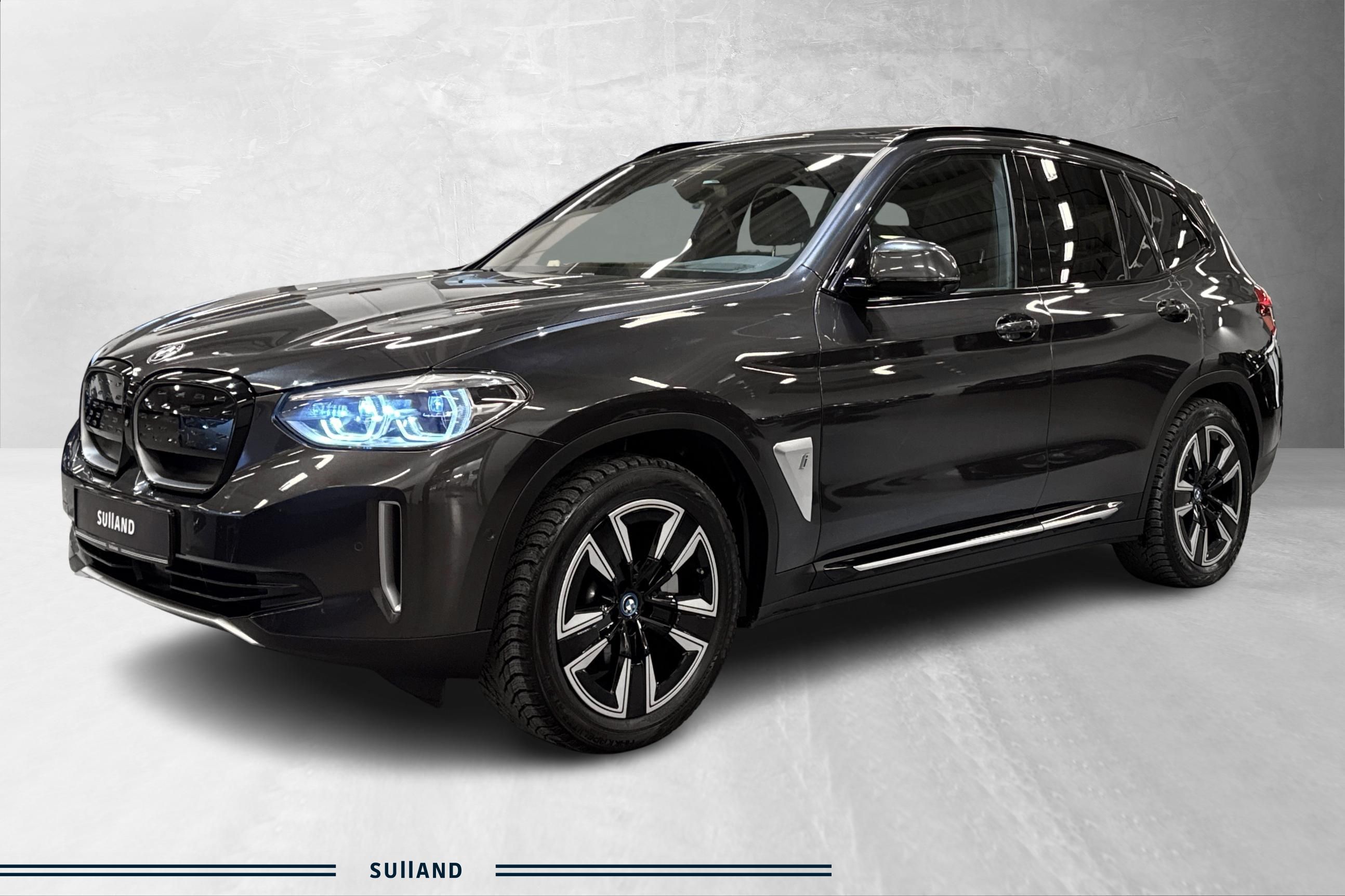 Thumnail bilde 2 av BMW iX3