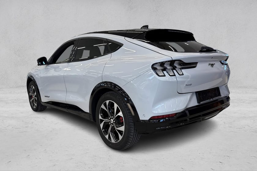 Bilde 4 av Ford Mustang Mach-E Long Range AWD LR Panorama / Krok / Nybilgaranti Mai 2029!