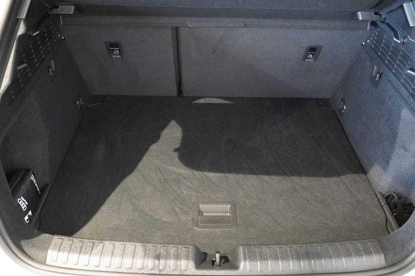 Bild 4 av Audi A3 Sportback 35 TFSI 150HK -Proline/ ACC / Keyless / Sensorer
