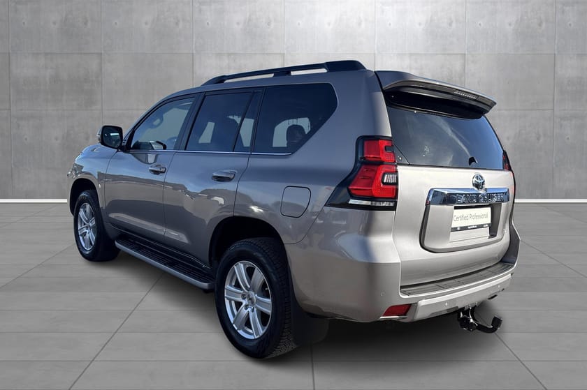 Bilde 3 av Toyota Land Cruiser 5-dørs 2.8 D-4D GX Aut