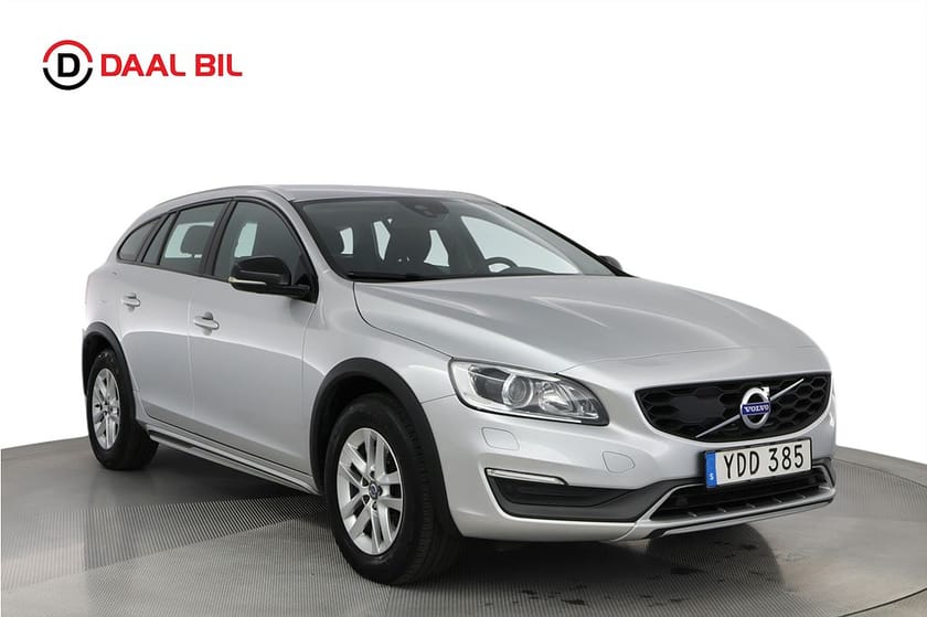 Bild 3 av Volvo V60 Cross Country D4 AWD 190HK MOMENTUM B-KAMERA NAVIGATION P-VÄRM VOC