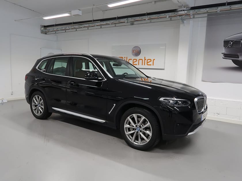 Bild 4 av BMW X3 xDrive30e V-Däck ingår Skinn-Navi-Kamera-CarPlay-Gestur