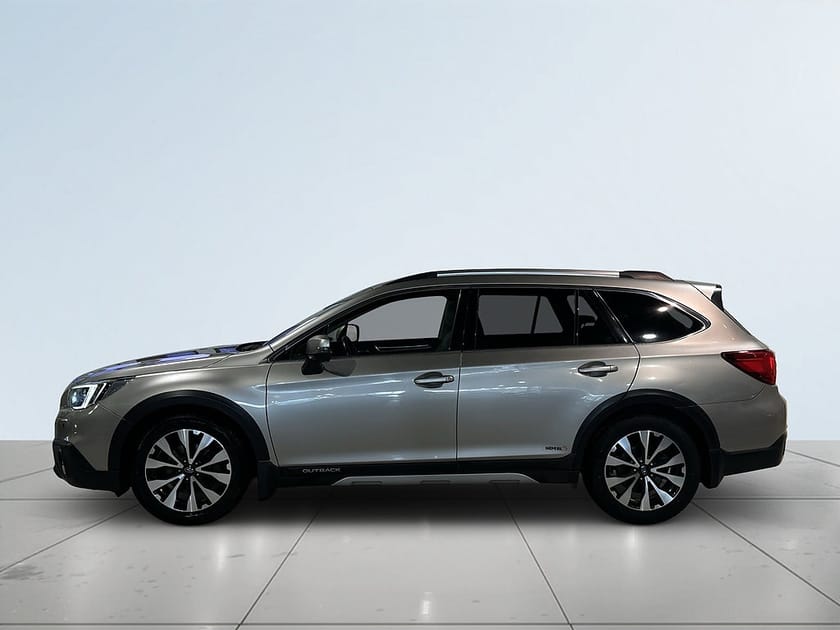 Bild 4 av Subaru Outback 4WD Summit Drag Motorvärmare Kamera Pano H/K GPS SoV