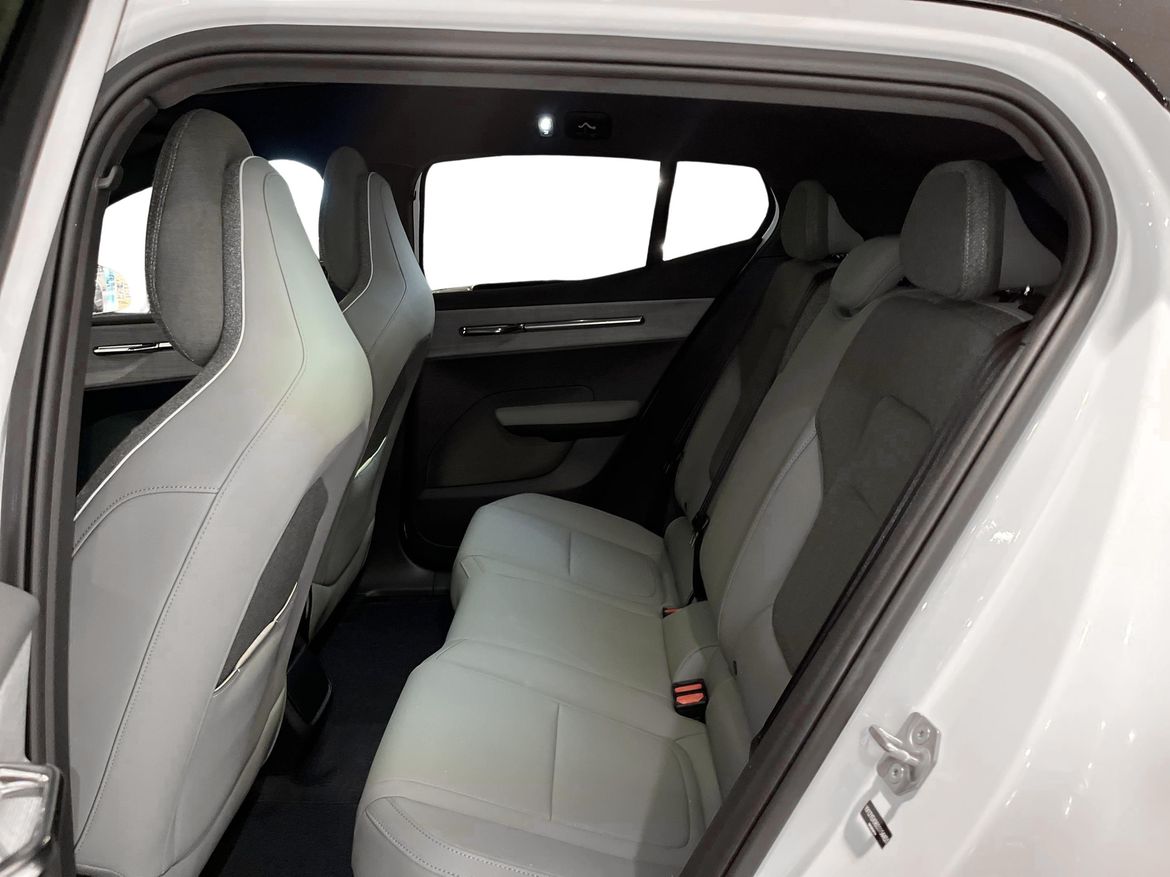 Volvo EX30 2025 - miniatyr 7