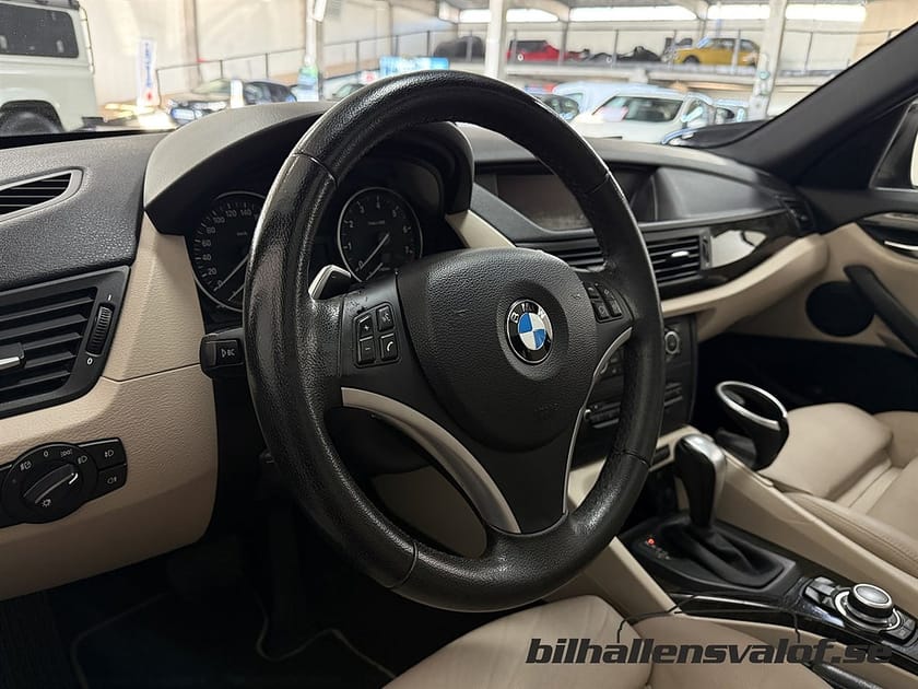 Bild 3 av BMW X1 xDrive28i 258hk automat