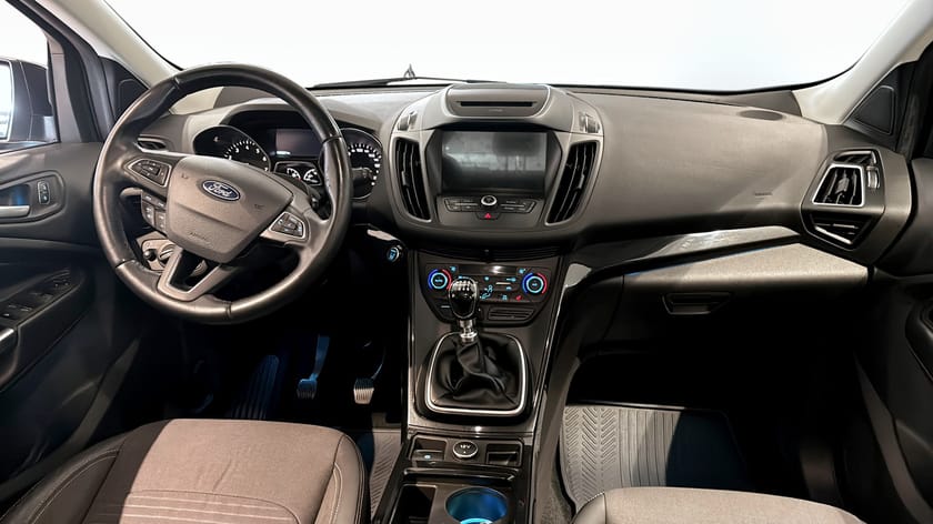 Bild 4 av Ford Kuga EcoBoost Manuell /150hk/SUV/Låg skatt/