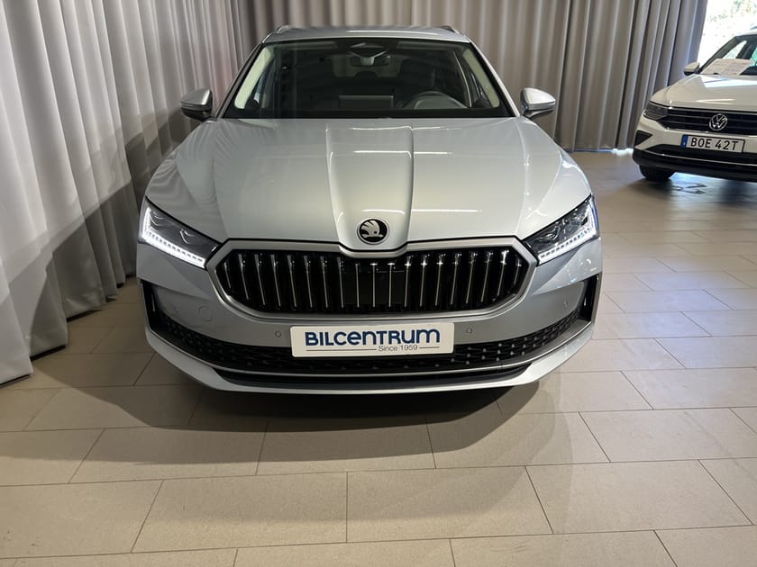 Bild 2 av Škoda Superb iV Kombi COMBI SELECTION 1,5 TSI 204 HK 6 VXL DSG