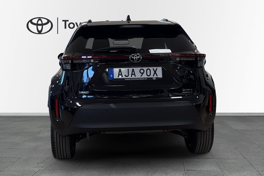 Bild 5 av Toyota Yaris Cross Hybrid 130 AWD-i Style Automat Backkamera Rattvärme