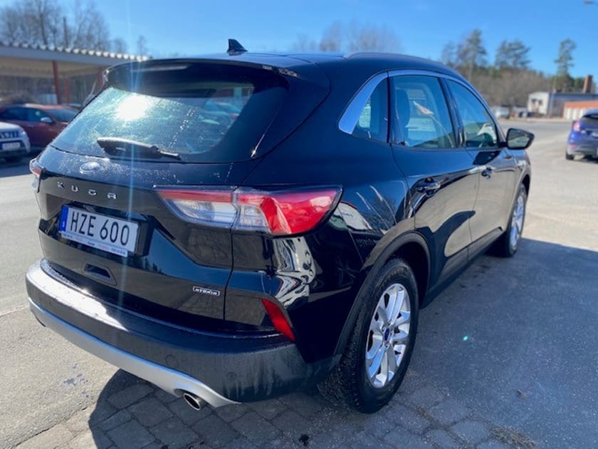 Bild 3 av Ford Kuga Plug-In Hybrid E-CVT, 225 hk, moms