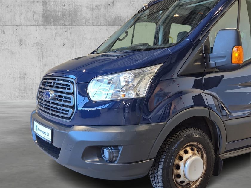 Bilde 2 av Ford Transit 460 Minibus Minibus/Manuell/Lav kilometer/17 seter