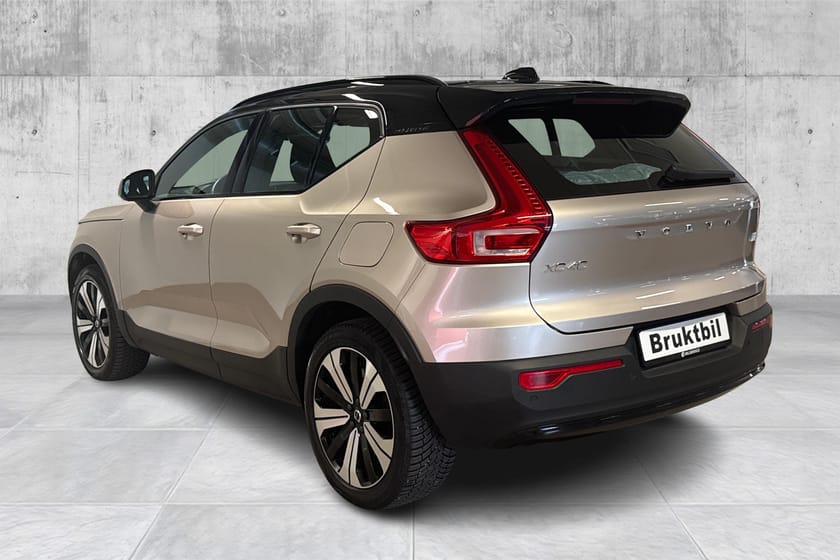 Bilde 3 av Volvo XC40 Recharge singel motor Plus/Varmepumpe/ACC/Kamera